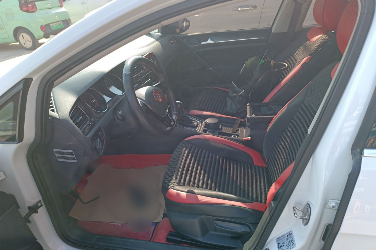 大众 高尔夫 2017款 1.6L 自动舒适百万辆纪念版中控内饰19