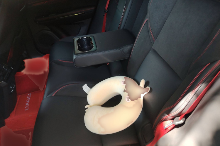 领克05 2020款 2.0TD 四驱时间限量版中控内饰7004