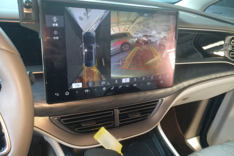 腾势D9 2022款 DM-i 1040 尊贵型局部细节16