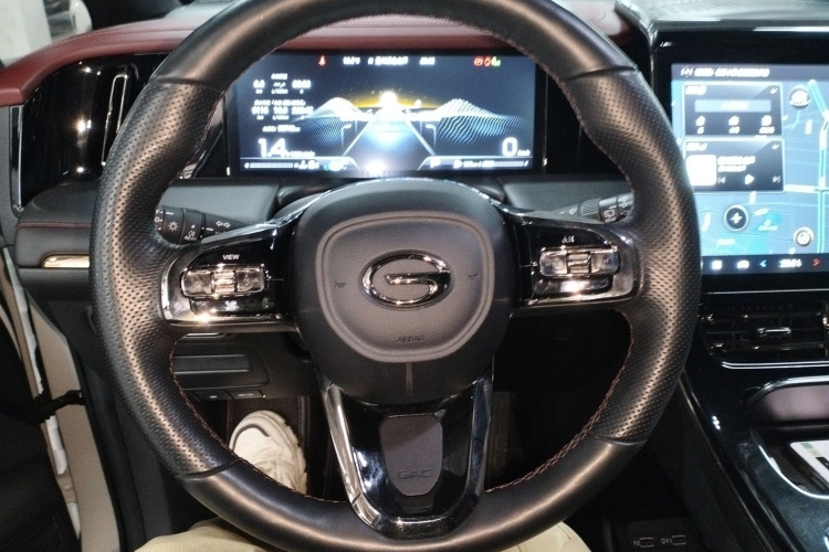 广汽传祺 传祺M8 2023款 宗师系列 400T 至尊版中控内饰13