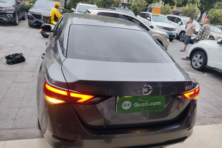 日产 轩逸 2022款 1.6L XL CVT悦享版车身外观6