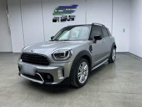 MINI Countryman 2023款 改款 1.5T COOPER ALL4 鉴赏家