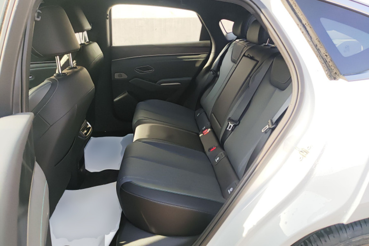 比亚迪 秦L 2024款 DM-i 120KM超越型中控内饰21