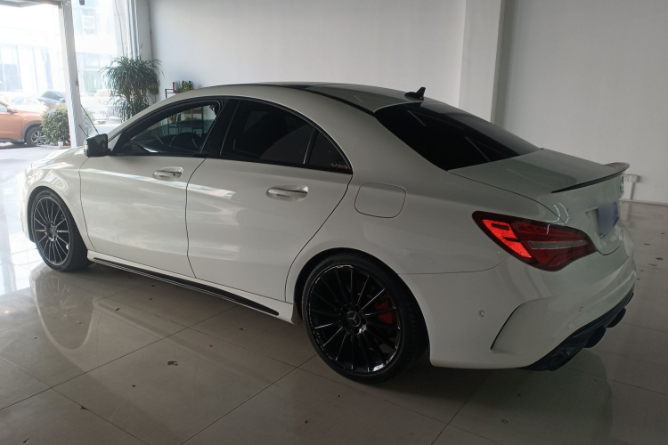 奔驰CLA AMG 2017款 改款 AMG CLA 45 4MATIC车身外观4