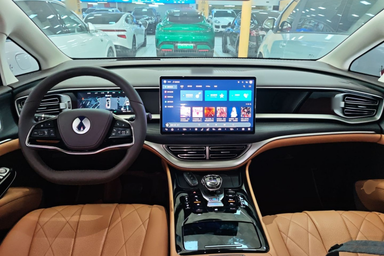 腾势D9 2024款 DM-i 980 四驱尊荣型中控内饰12