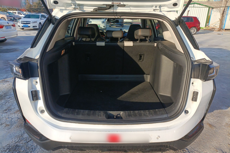 东风风神 奕炫GS 2023款 马赫版 1.5L 自动创富版机舱底盘23