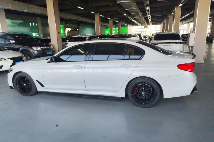 宝马5系 2020款 530Li 领先型 M运动套装车身外观6003