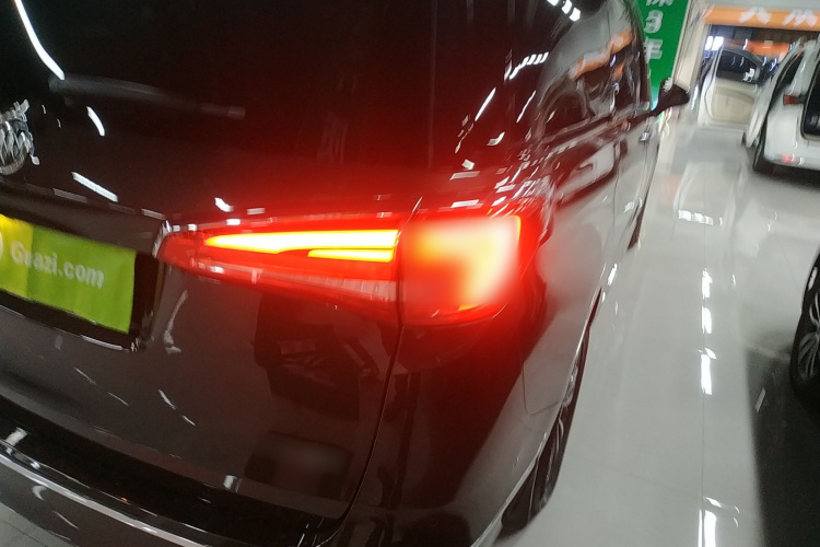 别克GL8 2018款 ES 28T 旗舰型 国VI车身外观9