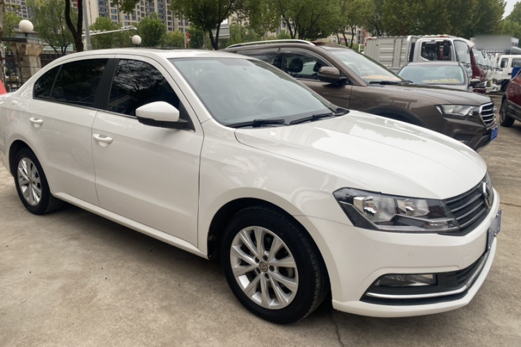 大众 朗逸 2017款 1.6L 自动舒适版车身外观6002