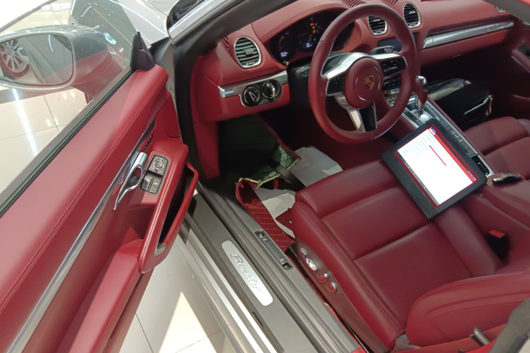 保时捷718 2022款 Boxster 2.0T中控内饰7003