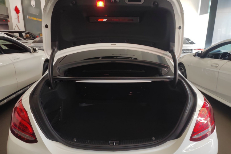 奔驰C级 2017款 改款 C 200 L 运动版机舱底盘23