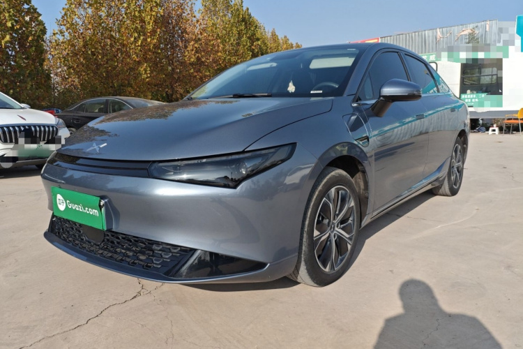 小鹏P5 2024款 500智行版车身外观1