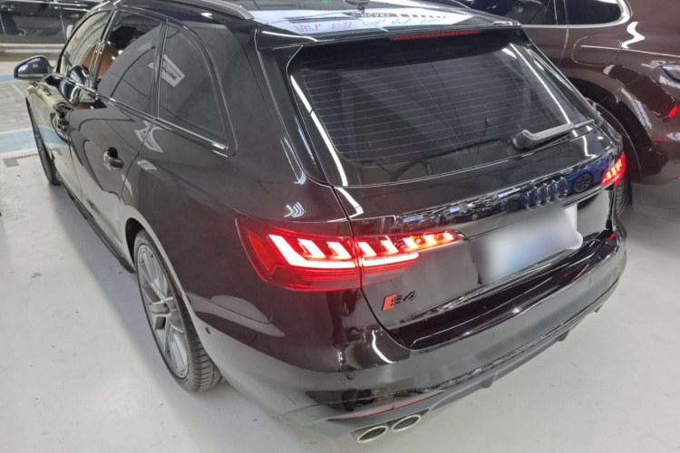 奥迪S4 2024款 S4 Avant 3.0TFSI车身外观6002