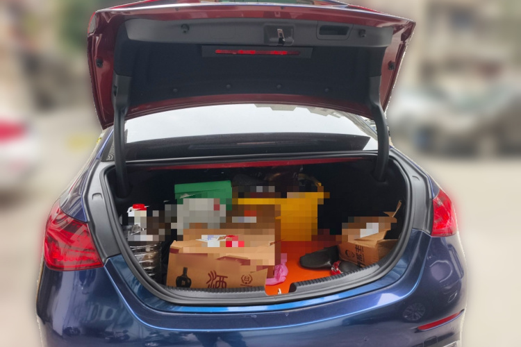 奔驰C级 2022款 改款 C 260 L 运动版局部细节23