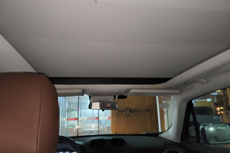 Jeep 自由侠 2016款 1.4T 自动劲能版+中控内饰22