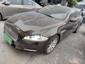 捷豹XJ 2014款 XJL 2.0T 两驱典雅商务版