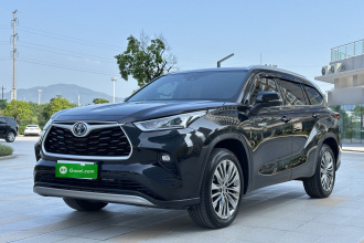 丰田 汉兰达 2023款 2.5L智能电混双擎四驱尊贵版 7座