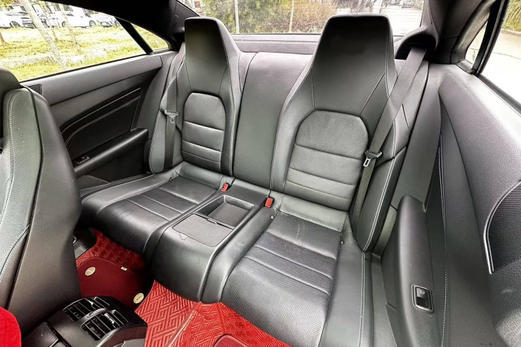 奔驰E级(进口) 2014款 E 260 轿跑版中控内饰7004