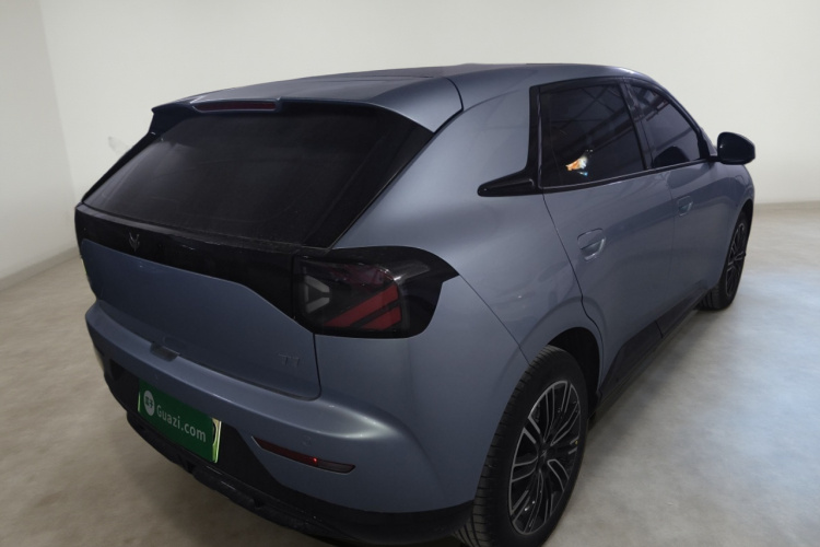 ARCFOX极狐 极狐T1 2025款 425 PLUS车身外观7