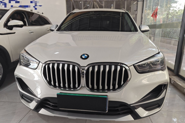 宝马X1 2022款 sDrive20Li 时尚型车身外观2