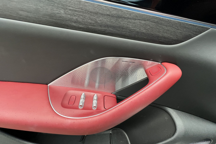 鸿蒙智行 智界S7 2024款 Max RS 四驱性能版中控内饰7003