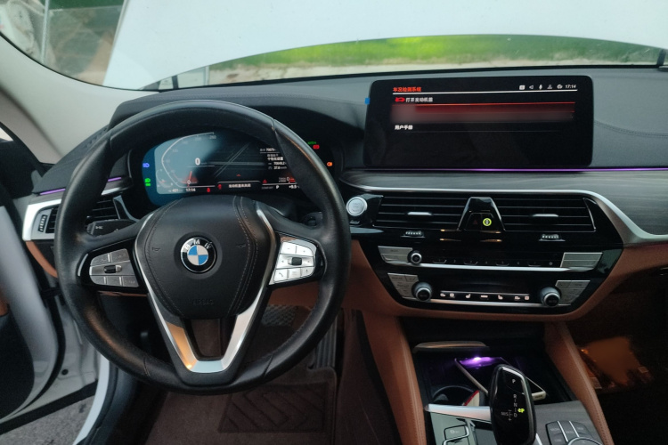 宝马6系GT 2021款 改款 630i 豪华设计套装中控内饰7002