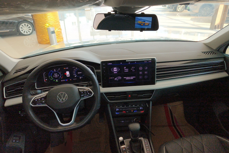 大众 途观L新能源 2023款 430PHEV 插电混动尊贵版中控内饰12