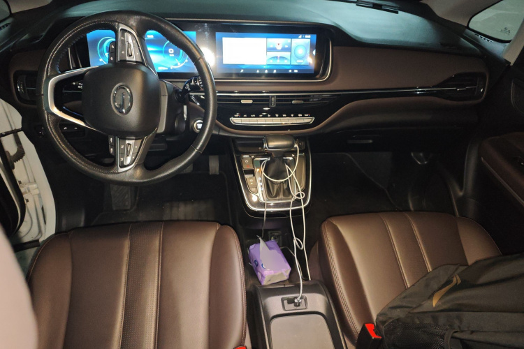 广汽传祺 传祺M6 2019款 270T DCT尊荣版（六座）国VI中控内饰12