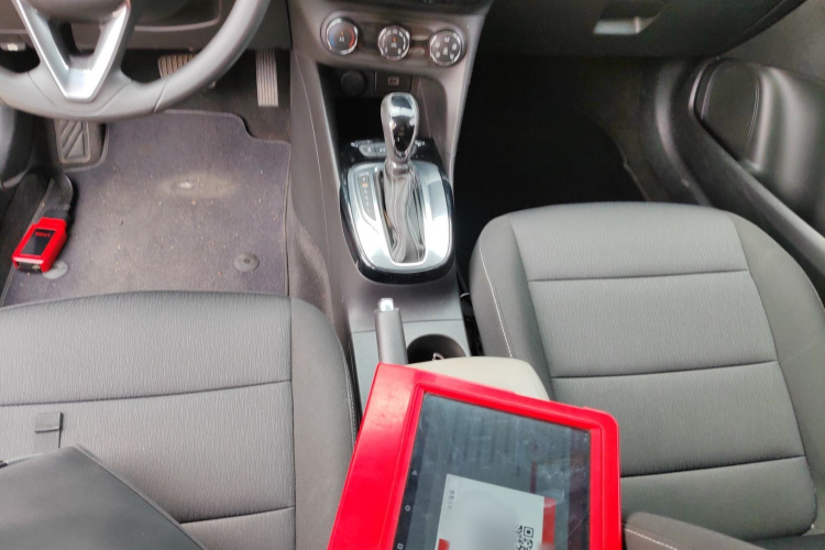 别克 凯越 2018款 15N CVT精英型局部细节18