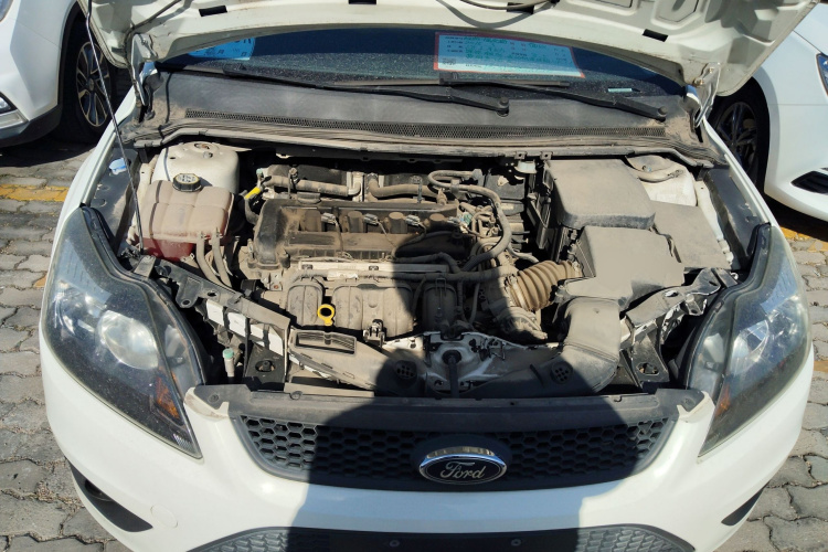 福特 福克斯 2013款 两厢经典 1.8L 手动基本型机舱底盘24