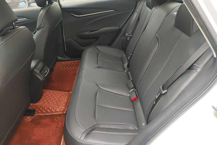 别克 英朗 2021款 改款 典范 1.5L 自动精英型中控内饰21