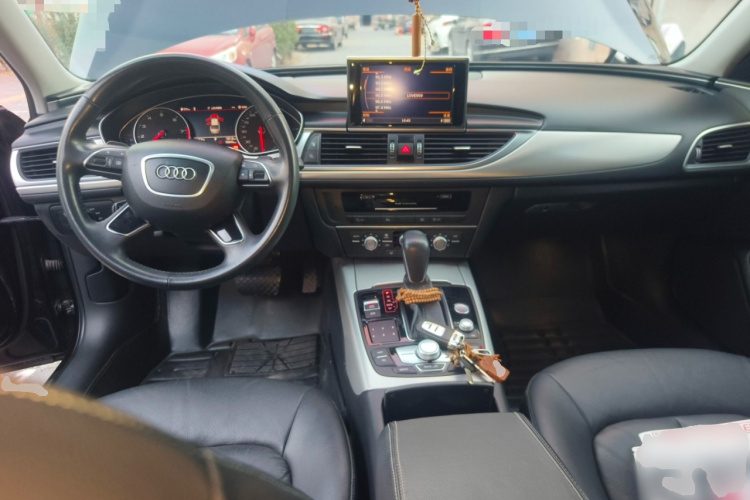 奥迪A6L 2018款 30周年年型 35 TFSI 运动型中控内饰12