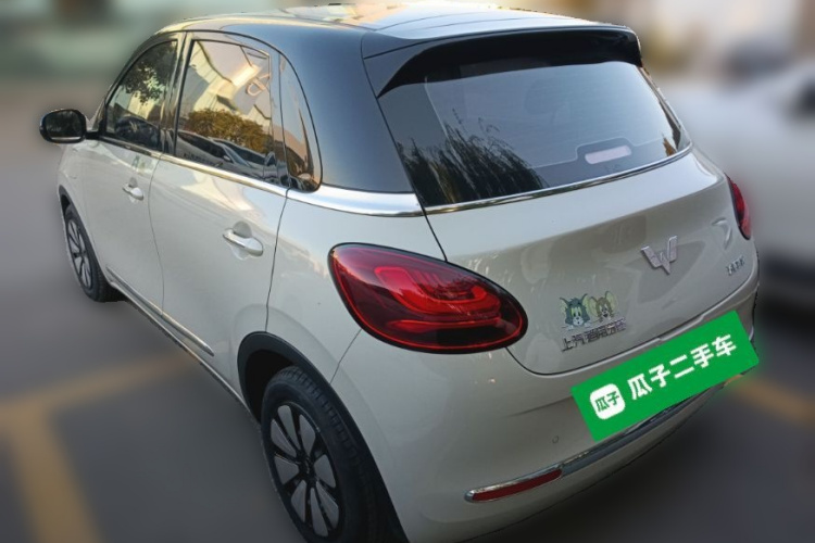 五菱汽车 五菱缤果 2023款 333km 灵犀互联+款车身外观5