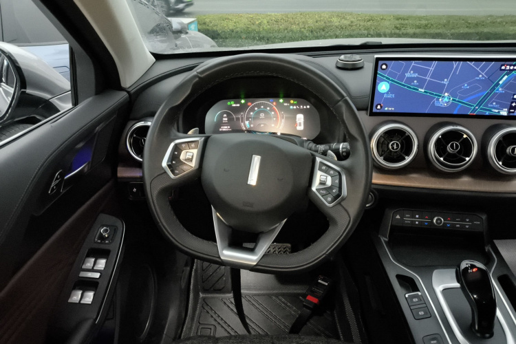 魏牌 VV5 2021款 1.5T 两驱智先锋中控内饰13