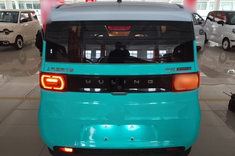 五菱汽车 宏光MINIEV 2021款 马卡龙臻享款 磷酸铁锂车身外观6