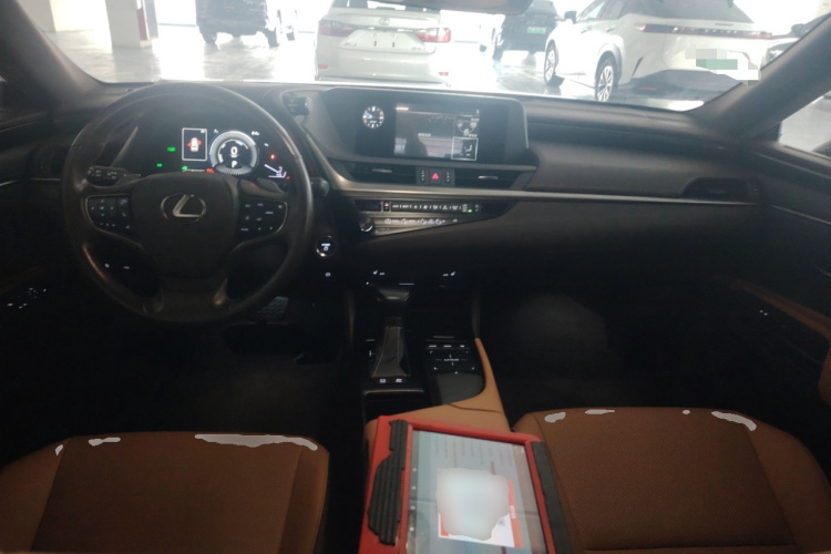 雷克萨斯ES 2018款 300h 卓越版 国VI中控内饰12