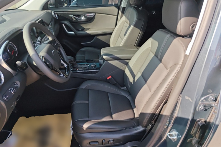 雪佛兰 开拓者 2020款 650T 7座 型版局部细节19