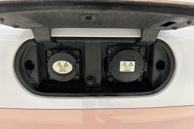 五菱汽车 宏光MINIEV 2024款 第三代 215km 进阶版中控内饰7004