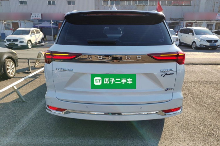 五菱汽车 五菱凯捷 2023款 2.0L DHT奢享型车身外观6