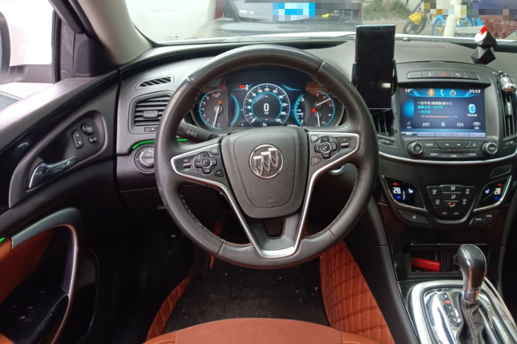 别克 君威 2015款 1.6T 精英技术型中控内饰13