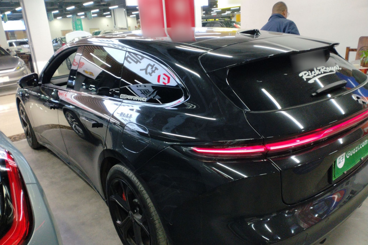 蔚来ET5 2024款 75kWh车身外观4