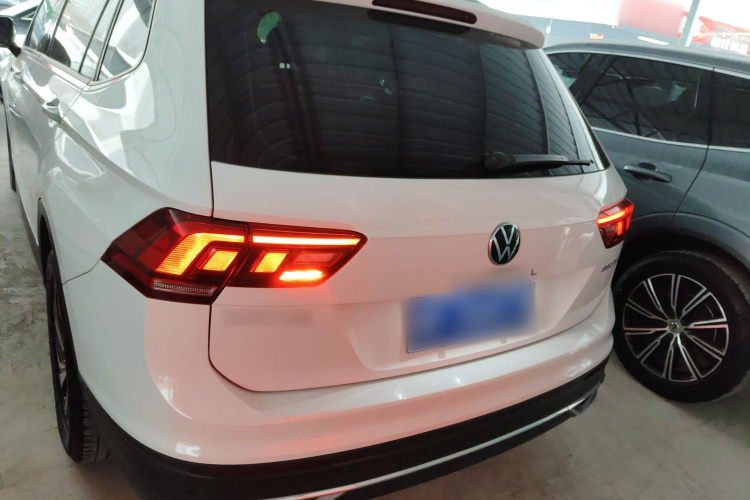 大众 途观L 2023款 330TSI 自动两驱舒享版车身外观6004