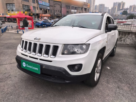 Jeep 指南者(进口) 2014款 2.0L 两驱运动版