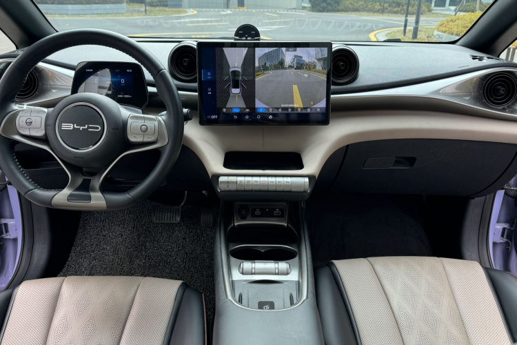 比亚迪 海豚 2024款 荣耀版 420km 时尚版中控内饰7002