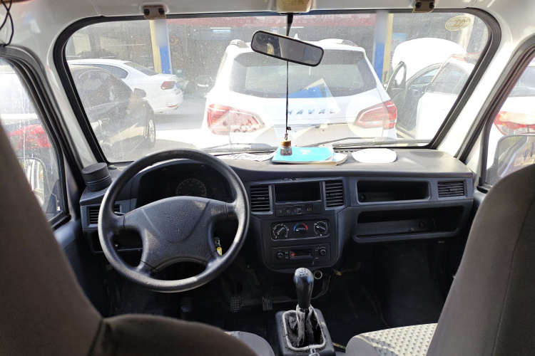 五菱汽车 五菱之光 2015款 1.2L 实用型LSI中控内饰7002