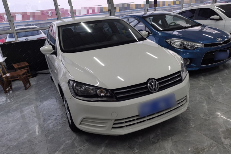 大众 捷达 2015款 质惠版 1.6L 手动时尚型车身外观3