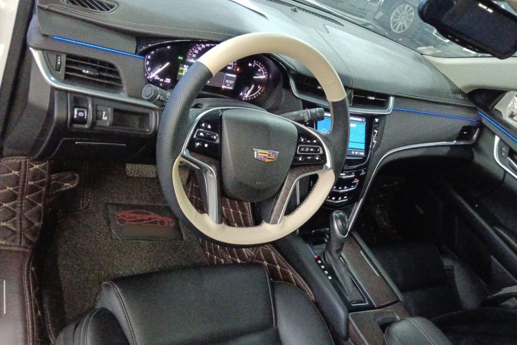 凯迪拉克XTS 2018款 28T 技术型中控内饰12