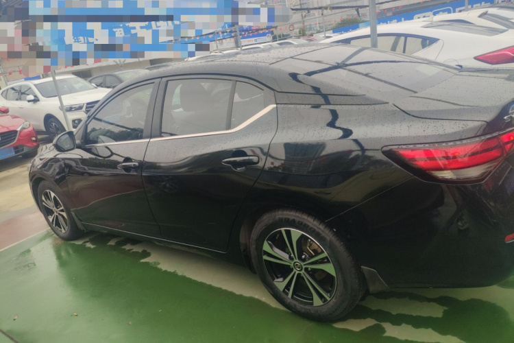 日产 轩逸 2020款 1.6L XL CVT悦享版车身外观4