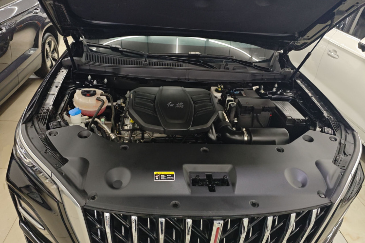 红旗HS5 2023款 2.0T 旗享Pro版机舱底盘24