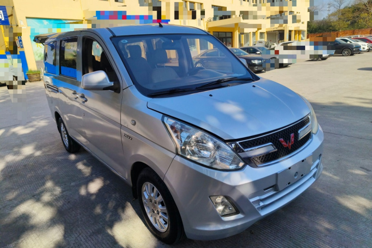 五菱汽车 五菱荣光V 2016款 1.5L标准型车身外观6002